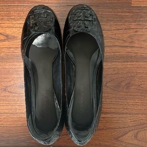 Tory Burch - Black Croc Embossed size 10 pumps.